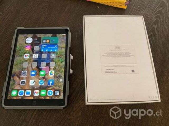 IPAD 6 GENERACION Con ACCESORIOS FUNDA PELICAN