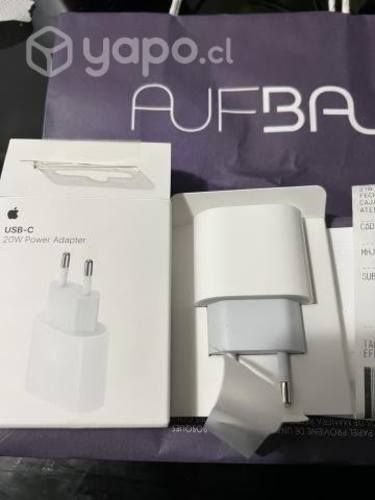 Cargador tipo c original de iPhone totalmente nuev
