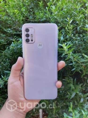Celular con poco uso por solamente renovación