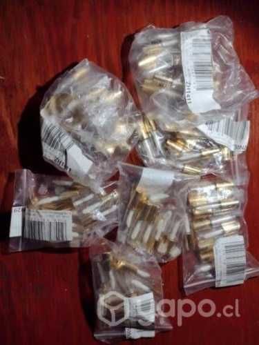 Envases labiales vacios nuevos y sellados