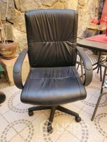 Notebook + incluyó silla Escritorio