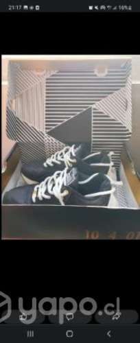 Zapatillas Nike modelo 10 4 01