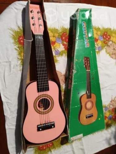 Guitarra de niña
