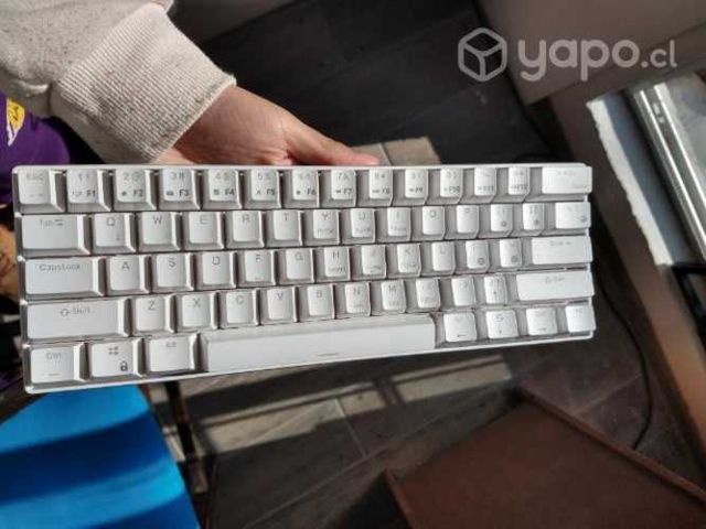 Teclado gamer bluetooth Royal Kludge RK61