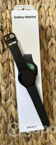 Galaxy Watch4 LTE (40 mm) con red móvil - negro