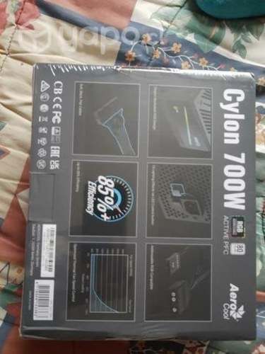 Fuente de poder 700w certificada