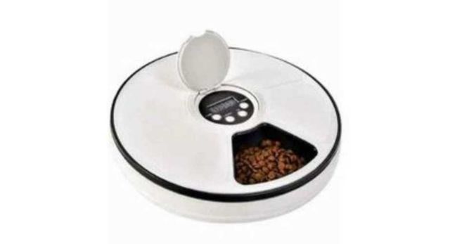 Plato dispensador automático