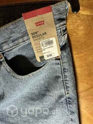 Short levis