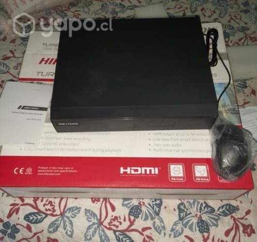 DVR marca Hikvision para 8 cámaras