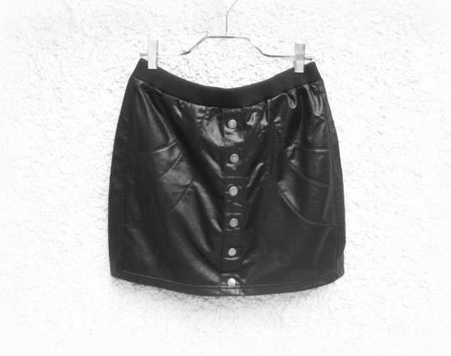 Mini falda negra Vero Moda