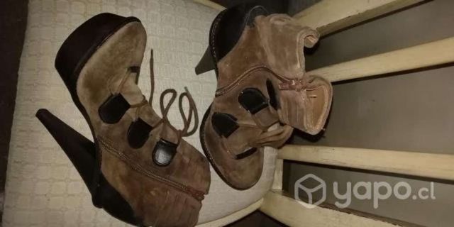 Botas buen estado usadas españolas y brasileras