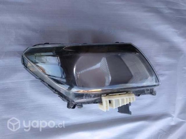 Optico Nissan Np300 fondo negro 15/20 derecho