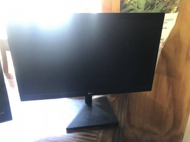 Monitores 75 y 60 HZ