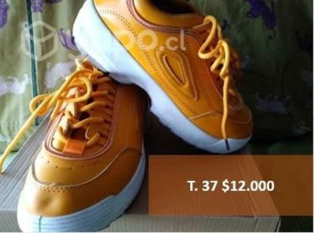 Zapatillas amarillas