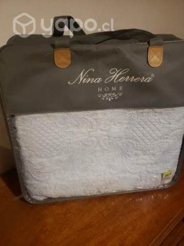 Cubre cama 1 plaza y media Nicaragua Herrera