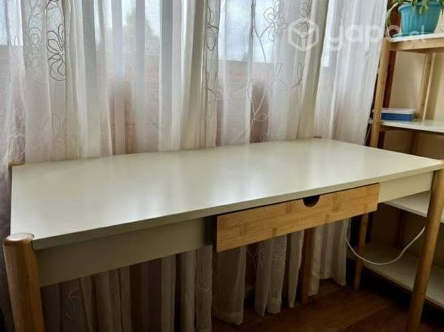 Escritorio MDF y bambú