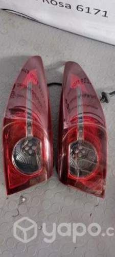 Focos traseros LH/RH MAZDA 3 Año 2022