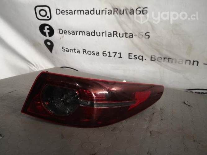 Focos traseros LH/RH MAZDA 3 Año 2022