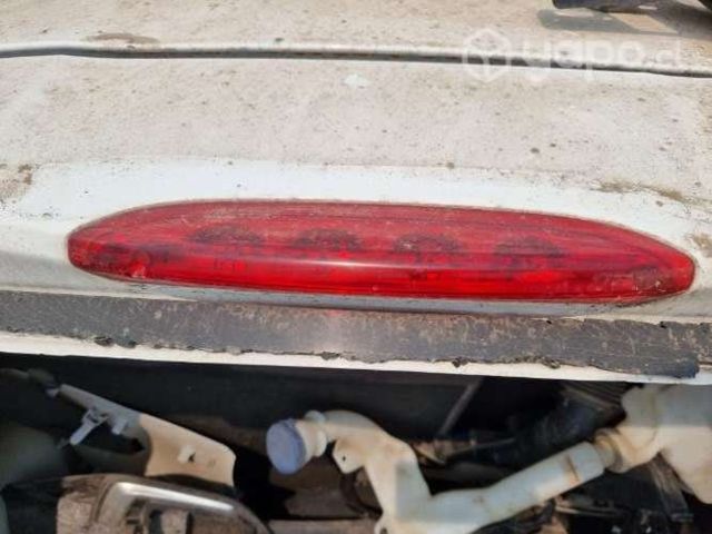 Tercera luz peugeot 208 año 2013-2017