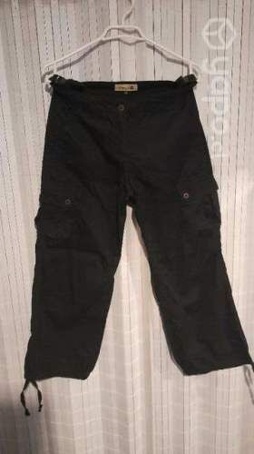Pantalón Negro 3/4 Umbrale talla 38 usado