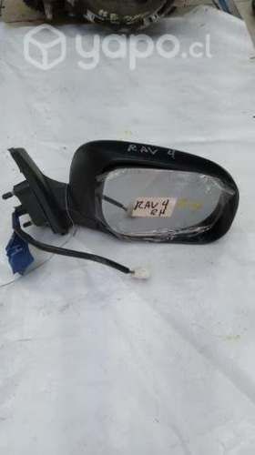 Espejo izquierdo Toyota rav4 con luz desarmaduría