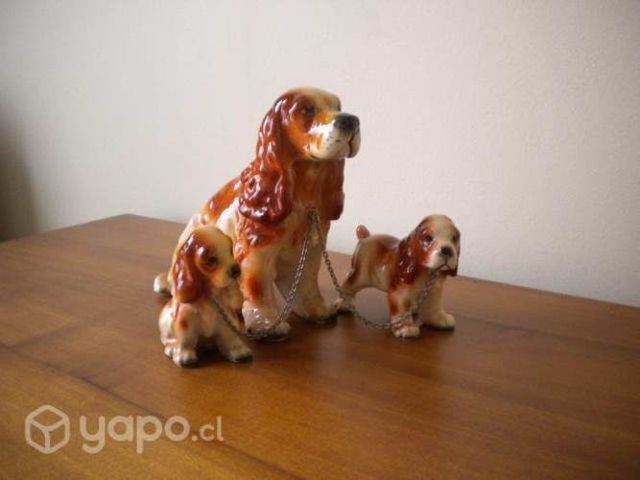 Perritos En Fina Porcelana Japonesa