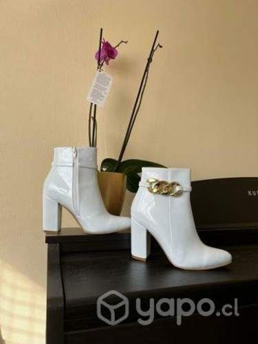 Botín blanco NUEVO talla 36