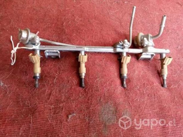 Riel más inyectores Toyota Hilux Revo bencinera