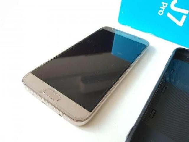 Telefono Samsung Galaxy J7 Pro