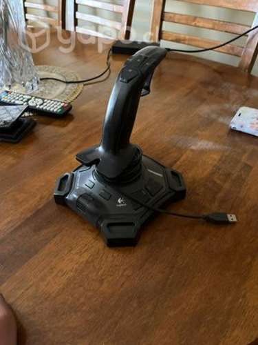 Joistik logitech attack 3