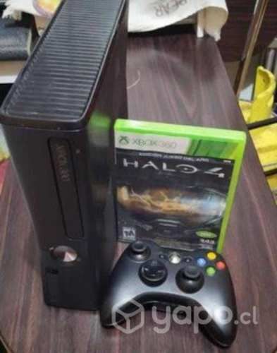 Xbox 360 slim +Juego Halo 4
