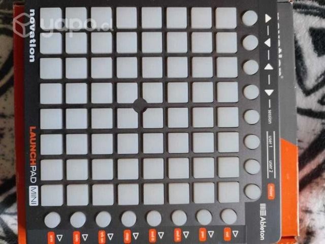 Novation Launchpad mini