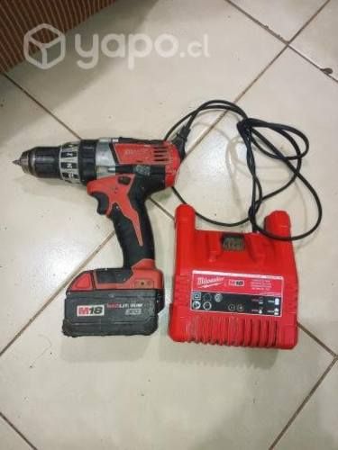 Taladro percutor milwaukee