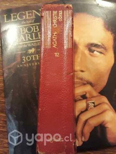 Antiguo libro de Agatha cristie, coleccion Aguilar