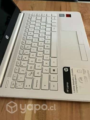 Notebook HP 1 TB / 4 GB RAM / INTEL CORE I3 7