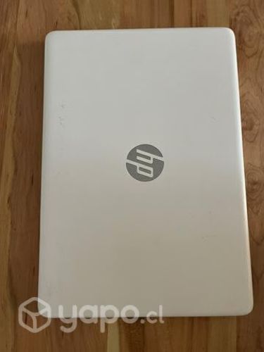 Notebook HP 1 TB / 4 GB RAM / INTEL CORE I3 7