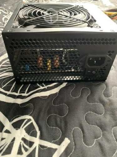 Fuente de Poder 600w thermaltake
