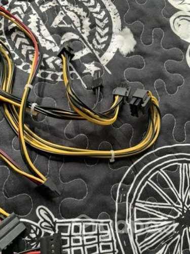 Fuente de Poder 600w thermaltake