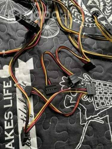 Fuente de Poder 600w thermaltake