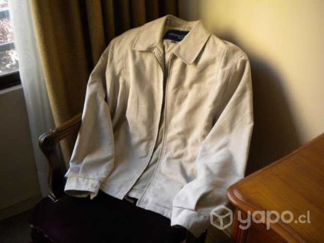 Casaca De Tela. Color Mantequilla . Talla M