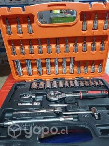 Caja de Dados 53 Piezas Con Chicharra 1/4