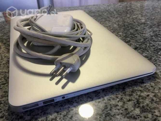 MacBook Air poco uso, reacondicionado