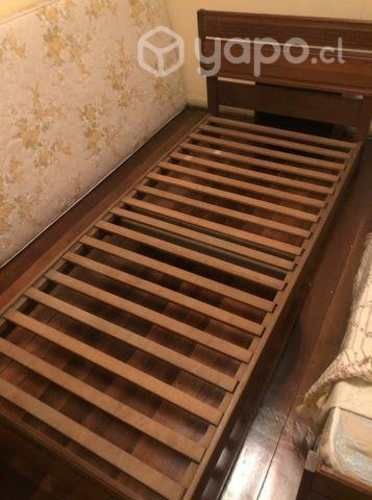 Cama plaza 1.5 + velador