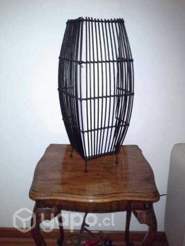 Lampara de sobre mesa metal y pantalla