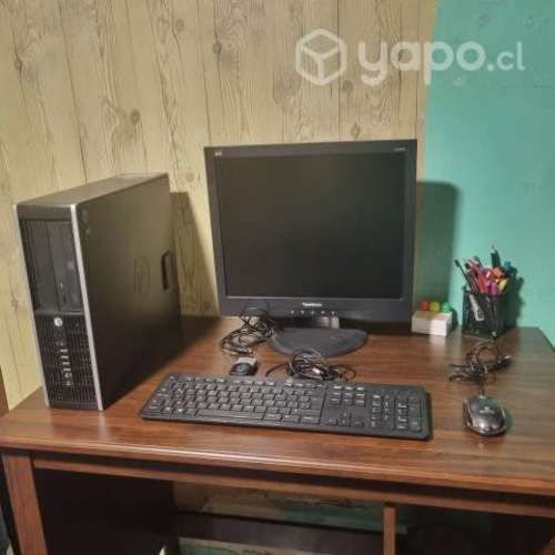 PC de escritorio para trabajo y estudios