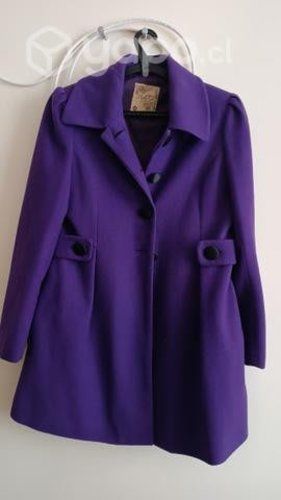 Abrigos blanco invierno y lila