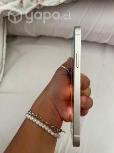 IPhone 12 casi nuevo