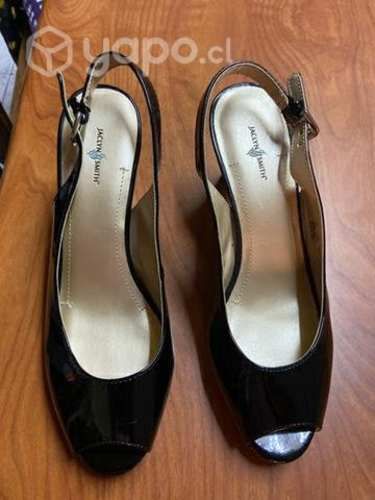 Chalas de fiesta charol