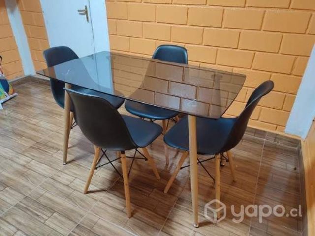 Comedor vintage impecable