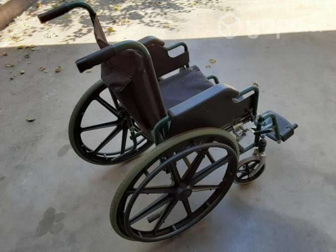 Silla ruedas casi nueva